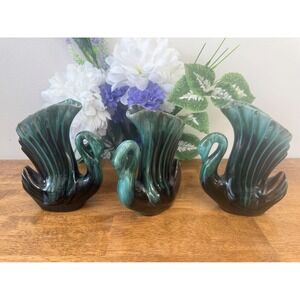 Vintage Blue Mountain Pottery Swan Vases Set BMP Centerpiece Retro Decor Planter